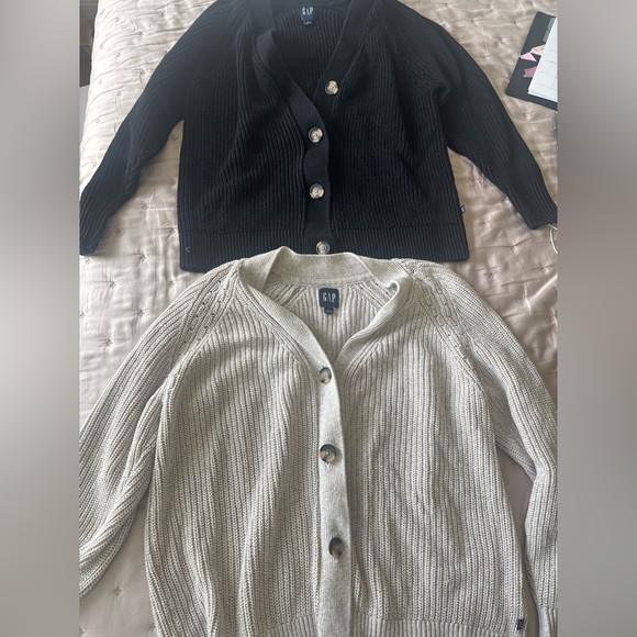 GAP Cardigans - Picture 3 of 5
